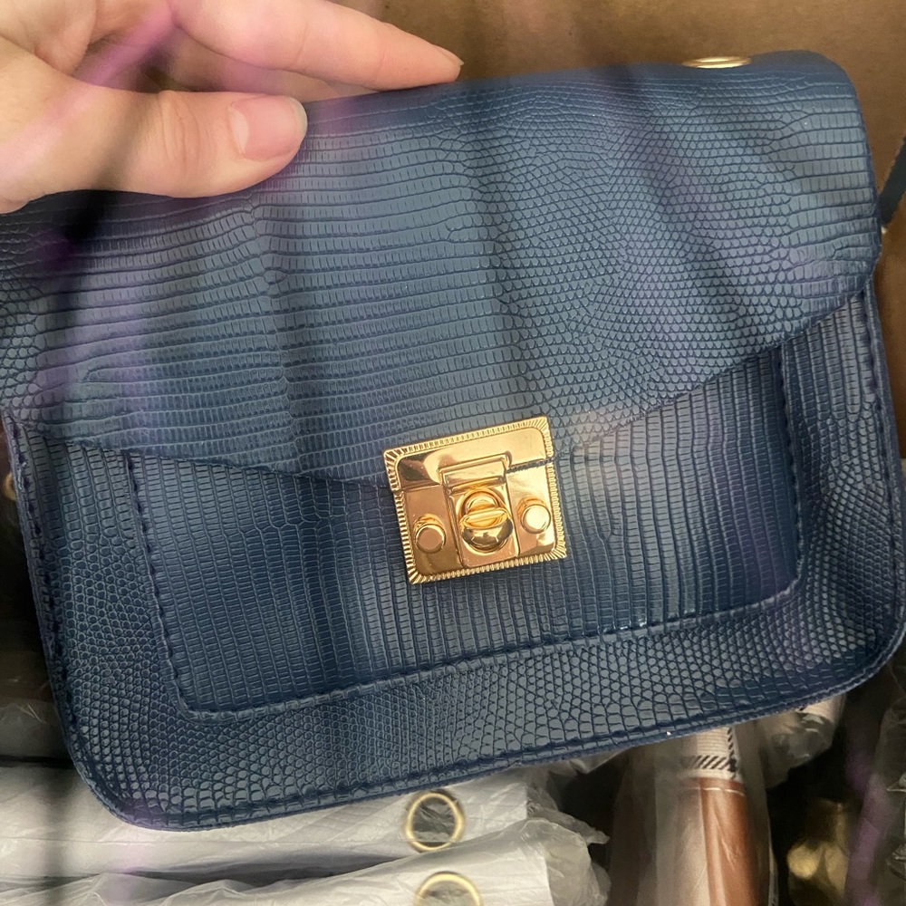 11 Purses for resell opportunity!